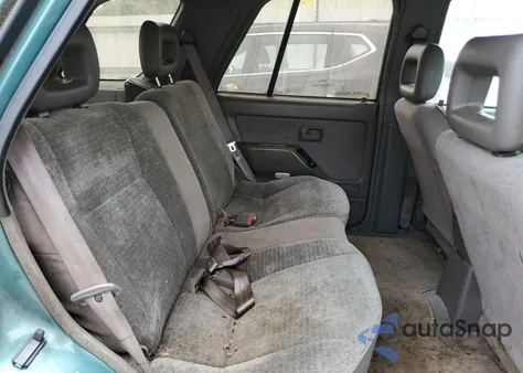 1999 Isuzu Rodeo S из США, поврежденный, VIN 4S2CG58V5R4358677